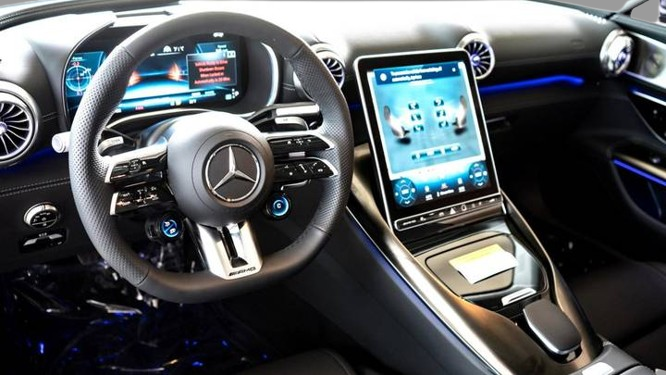 2025 Mercedes-Benz AMG GT 43 Coupe