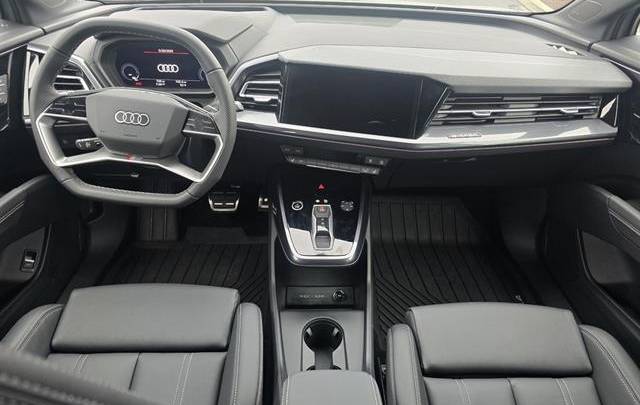 2025 Audi Q4 e-tron Prestige 55 quattro