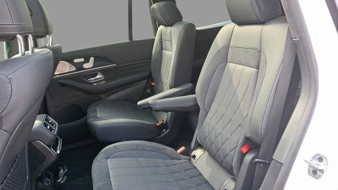 2025 Mercedes-Benz AMG GLS 63 4MATIC+