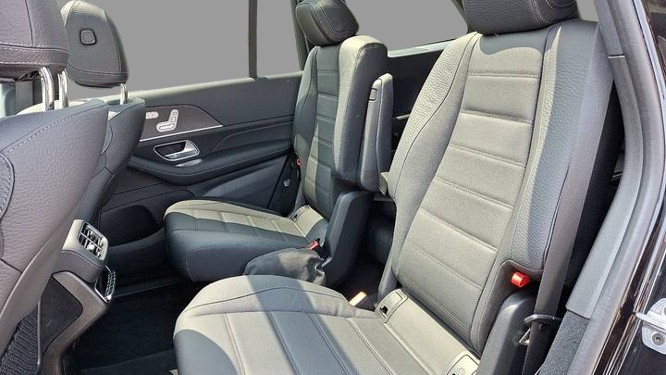 2025 Mercedes-Benz GLS 580 4MATIC