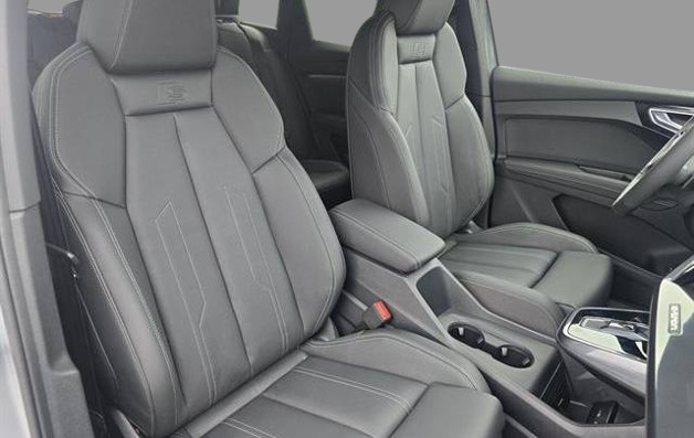 2025 Audi Q4 e-tron Prestige 55 quattro