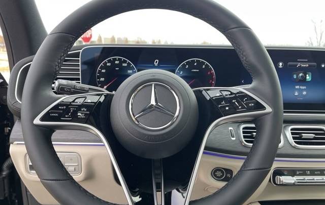 2025 Mercedes-Benz GLS 450 4MATIC