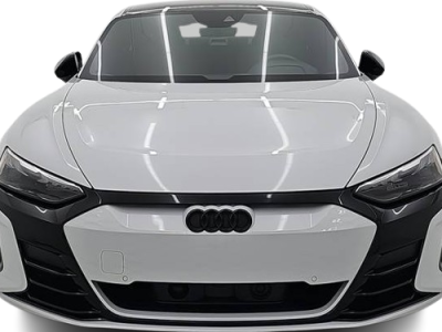 2025 Audi e-tron GT Premium Plus