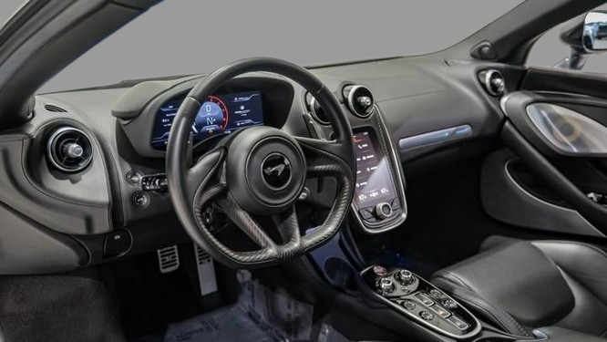 2020 McLaren GT Coupe