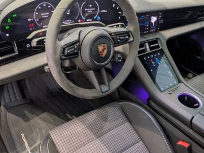 2025 Porsche Taycan Sedan RWD