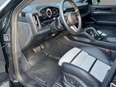 2025 Porsche Cayenne Turbo GT Coupe