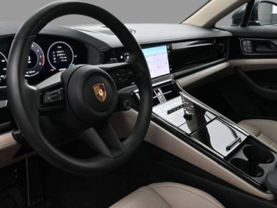 2025 Porsche Panamera 4 AWD