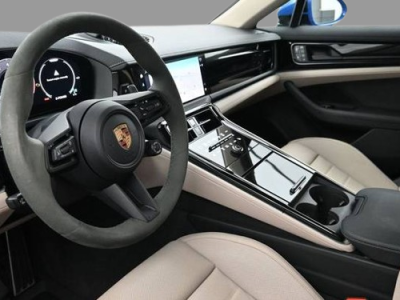 2025 Porsche Panamera 4 E-Hybrid AWD