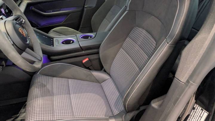 2025 Porsche Taycan Sedan RWD