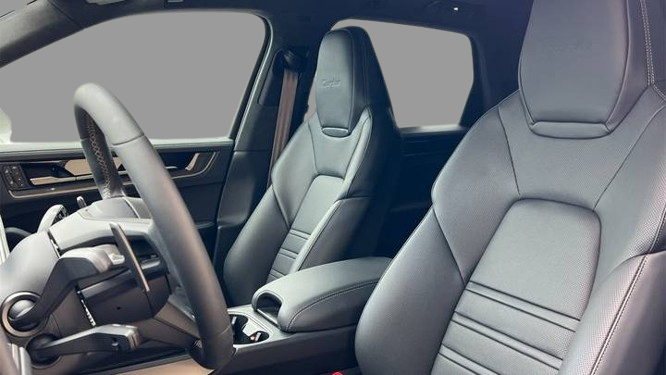 2025 Porsche Cayenne Turbo E-Hybrid SUV