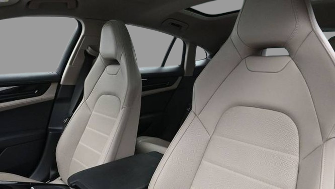 2025 Porsche Panamera 4 AWD