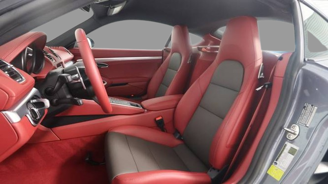 2025 Porsche 718 Cayman S