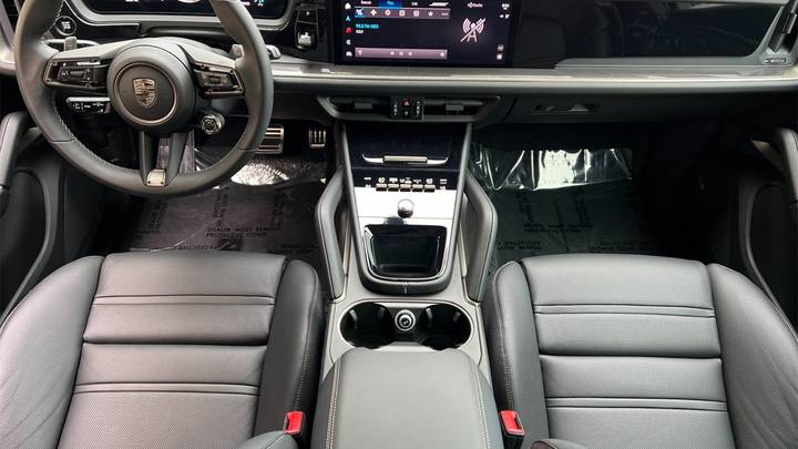 2025 Porsche Cayenne Turbo E-Hybrid SUV