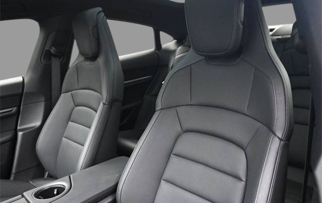 2025 Porsche Taycan 4 AWD