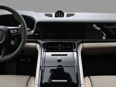 2025 Porsche Panamera 4 E-Hybrid AWD