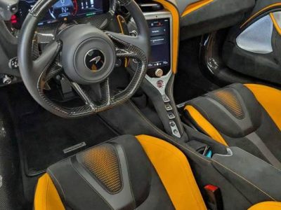 2024 McLaren 750S Coupe