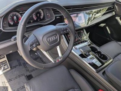 2025 Audi SQ7 Premium Plus