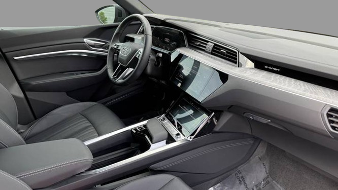 2025 Audi Q8 e-tron S line Premium Plus Sportback