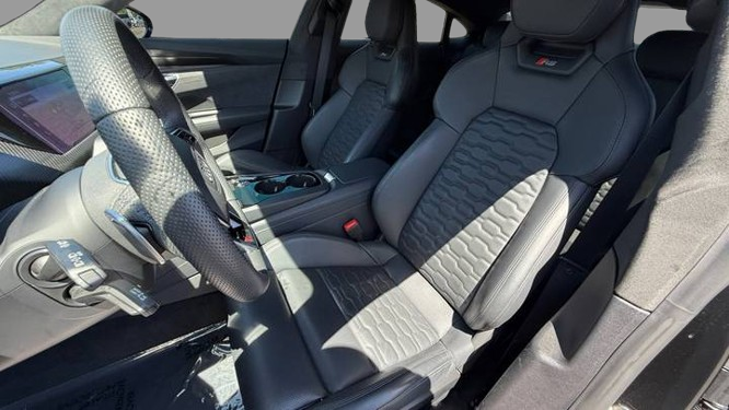 2025 Audi RS e-tron GT