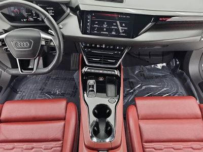 2025 Audi e-tron GT Premium Plus