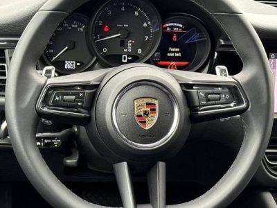 2025 Porsche Macan AWD