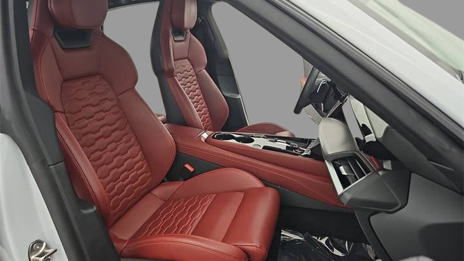 2025 Audi e-tron GT Premium Plus