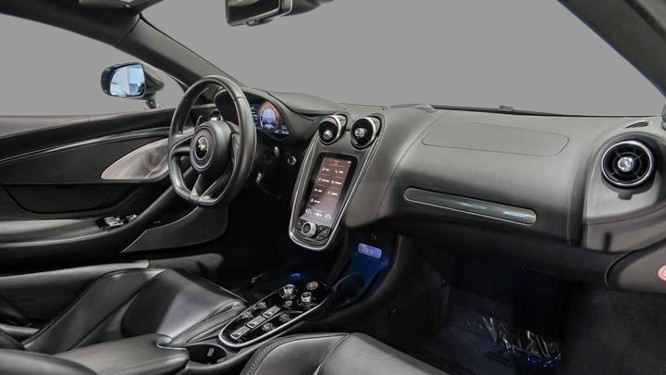2020 McLaren GT Coupe