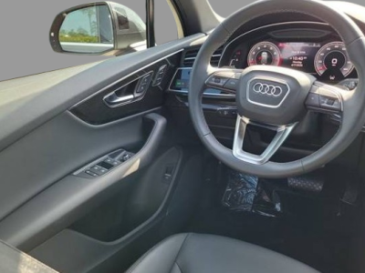 2025 Audi Q7 Premium 55