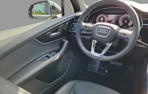 2025 Audi Q7 Premium 55