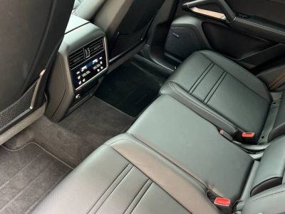 2025 Porsche Cayenne Turbo E-Hybrid SUV