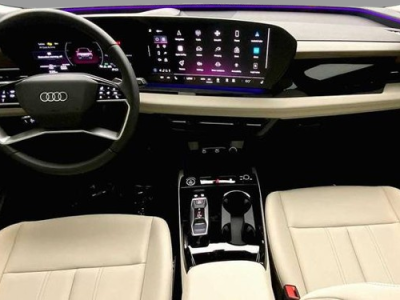 2025 Audi Q6 e-tron Premium Plus quattro