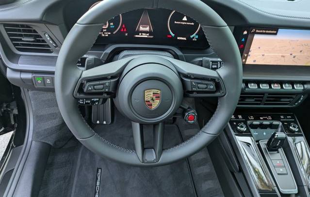 2025 Porsche 911 Targa 4 GTS AWD
