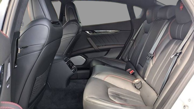 2024 Maserati Quattroporte Modena Ultima Q4 AWD