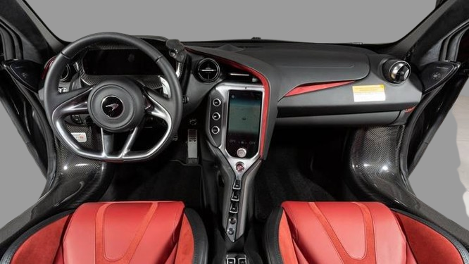2024 McLaren 750S Spider