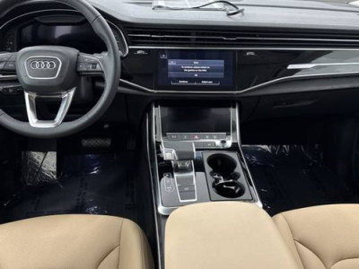 2025 Audi Q8 Premium Plus