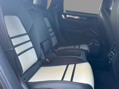 2025 Porsche Cayenne Turbo GT Coupe