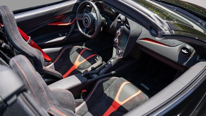 2022 McLaren 720S Spider