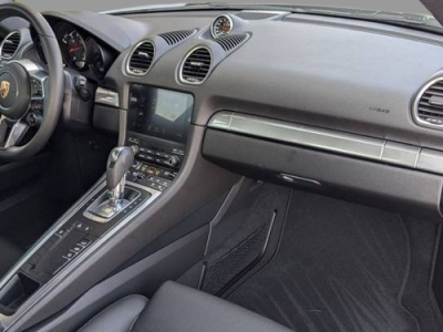 2025 Porsche 718 Cayman Standard