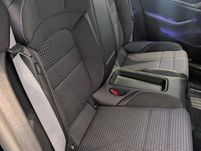 2025 Porsche Taycan Sedan RWD