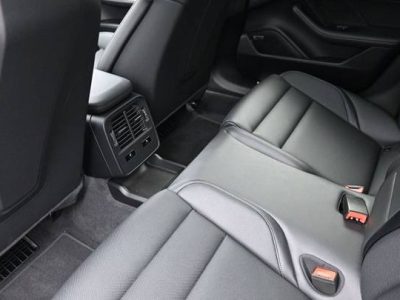 2025 Porsche Taycan 4 AWD