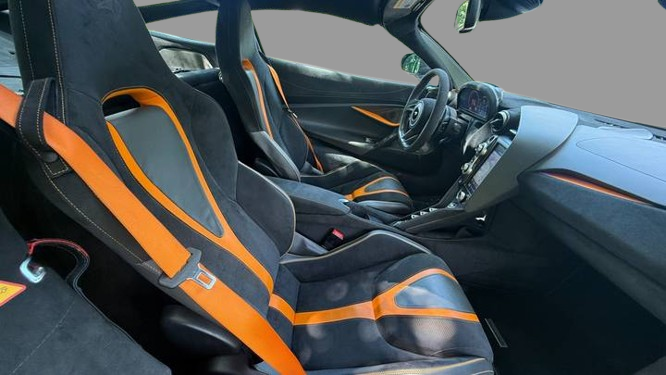 2019 McLaren 720S Performance Coupe