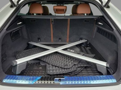 2025 Audi Q8 Premium