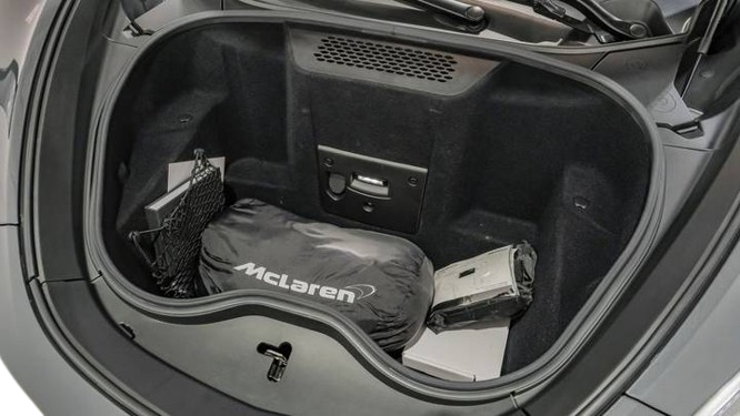 2020 McLaren GT Coupe