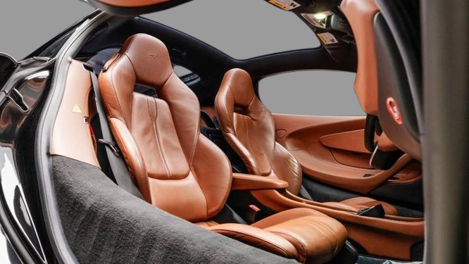 2017 McLaren 570GT Coupe