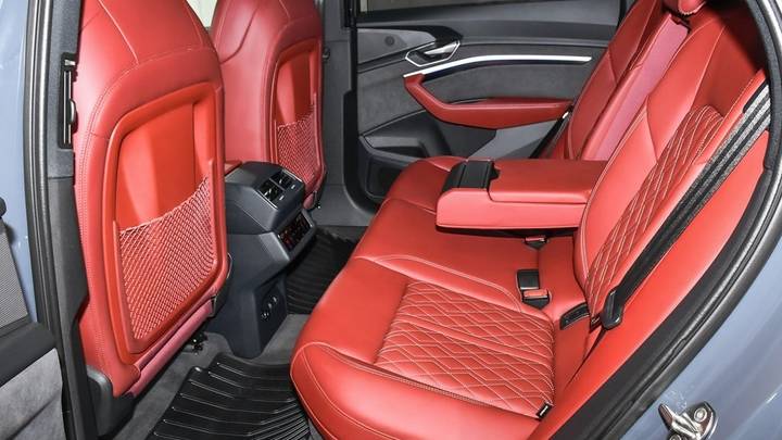 2025 Audi SQ8 e-tron Prestige Sportback