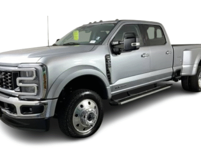 2024 Ford Super Duty F-450 LARIAT Crew Cab 8' Box DRW 4WD