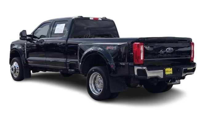 2024 Ford Super Duty F-450 XLT Crew Cab 8' Box DRW 4WD