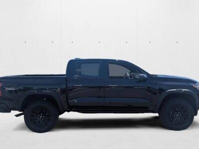 2025 Chevrolet Colorado Trail Boss 4WD