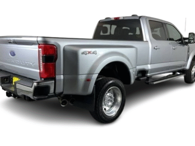 2024 Ford Super Duty F-450 LARIAT Crew Cab 8' Box DRW 4WD