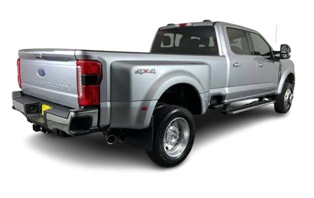 2024 Ford Super Duty F-450 LARIAT Crew Cab 8' Box DRW 4WD